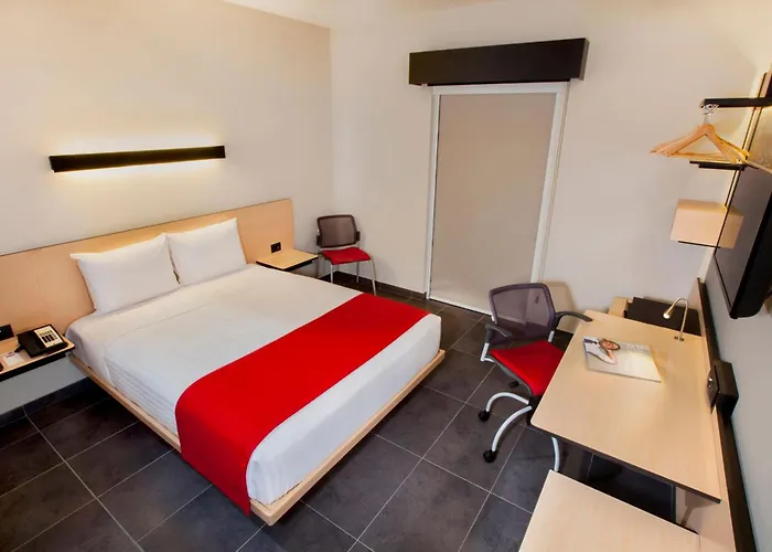 Hotel Express By Marriott Cabo San Lucas