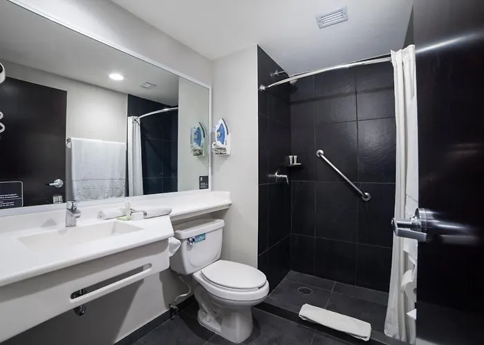 Express By Marriott Hotel 3*