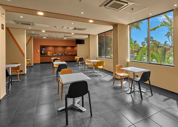Hotel Express By Marriott Cabo San Lucas