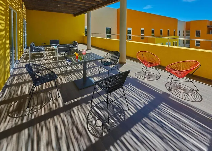 Hotel Express By Marriott Cabo San Lucas
